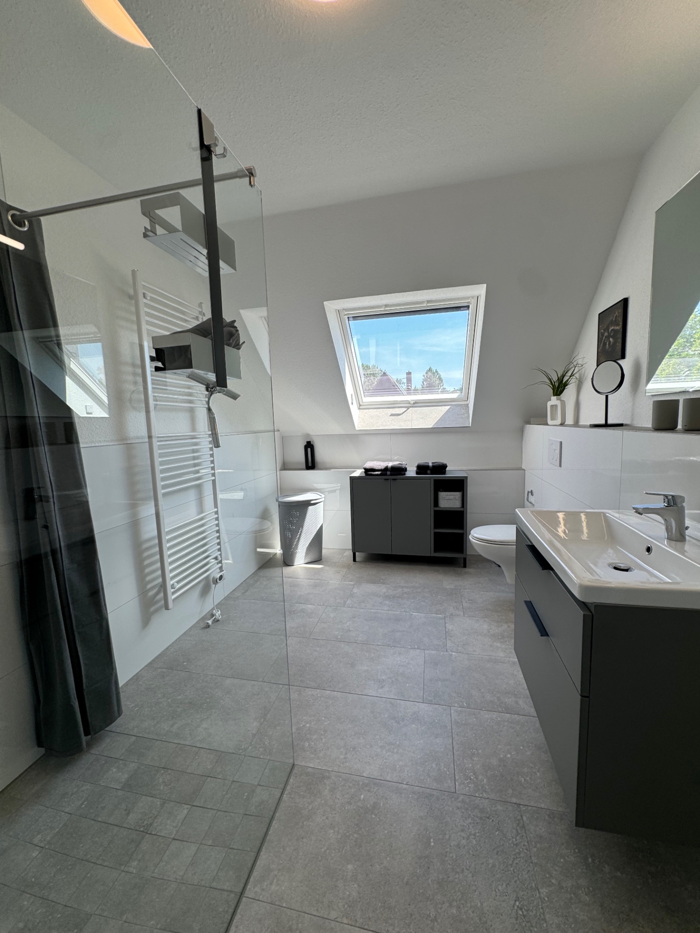 Paulchen Suite — Badezimmer
